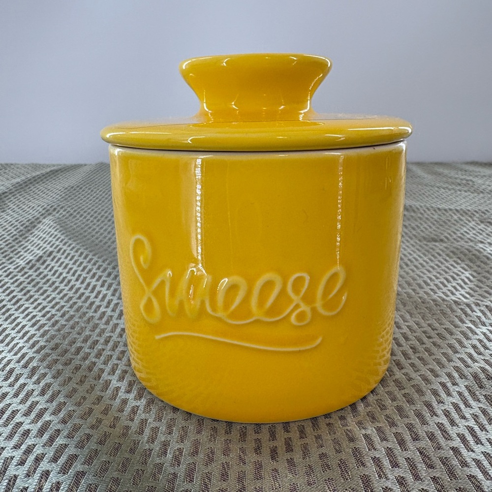 Sweese Yellow Porcelain French Butter Keeper Crock Dish Spreadable Butter Bell